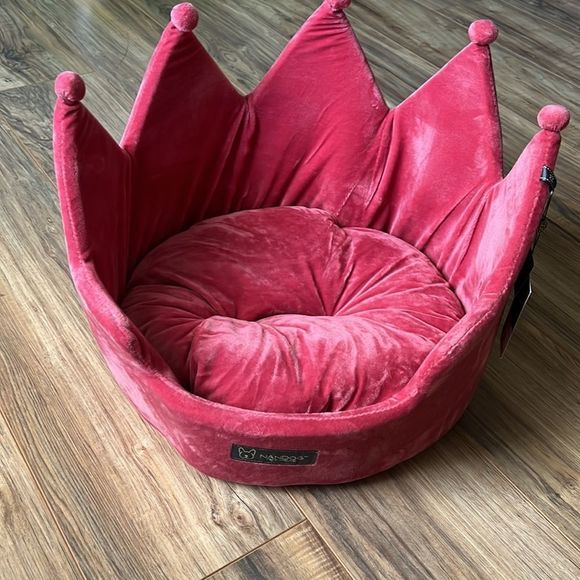 NANDOG Dog Nandog Crown Collection Plush Bed Poshmark